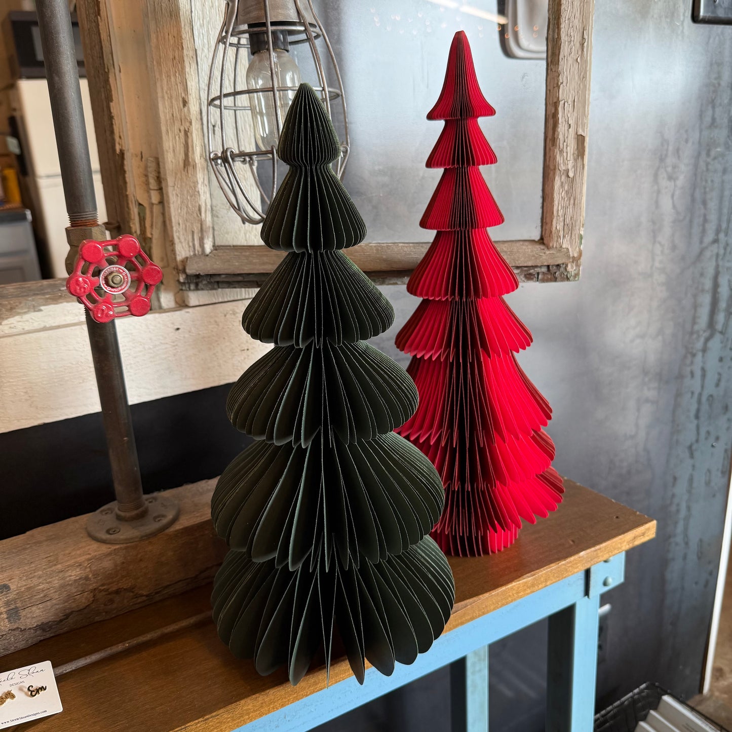 Maroon/Pink Tree - Paper Folding Honeycomb