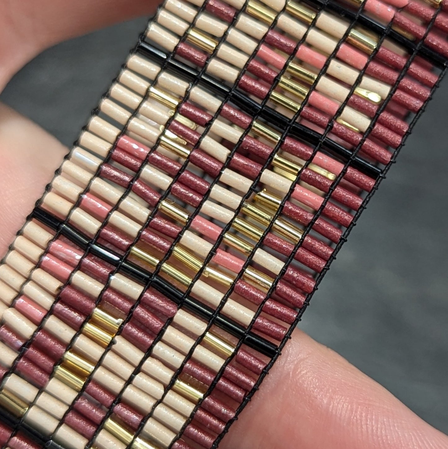 Beaded Bracelet - Luxe Gradient Maroon Stretch