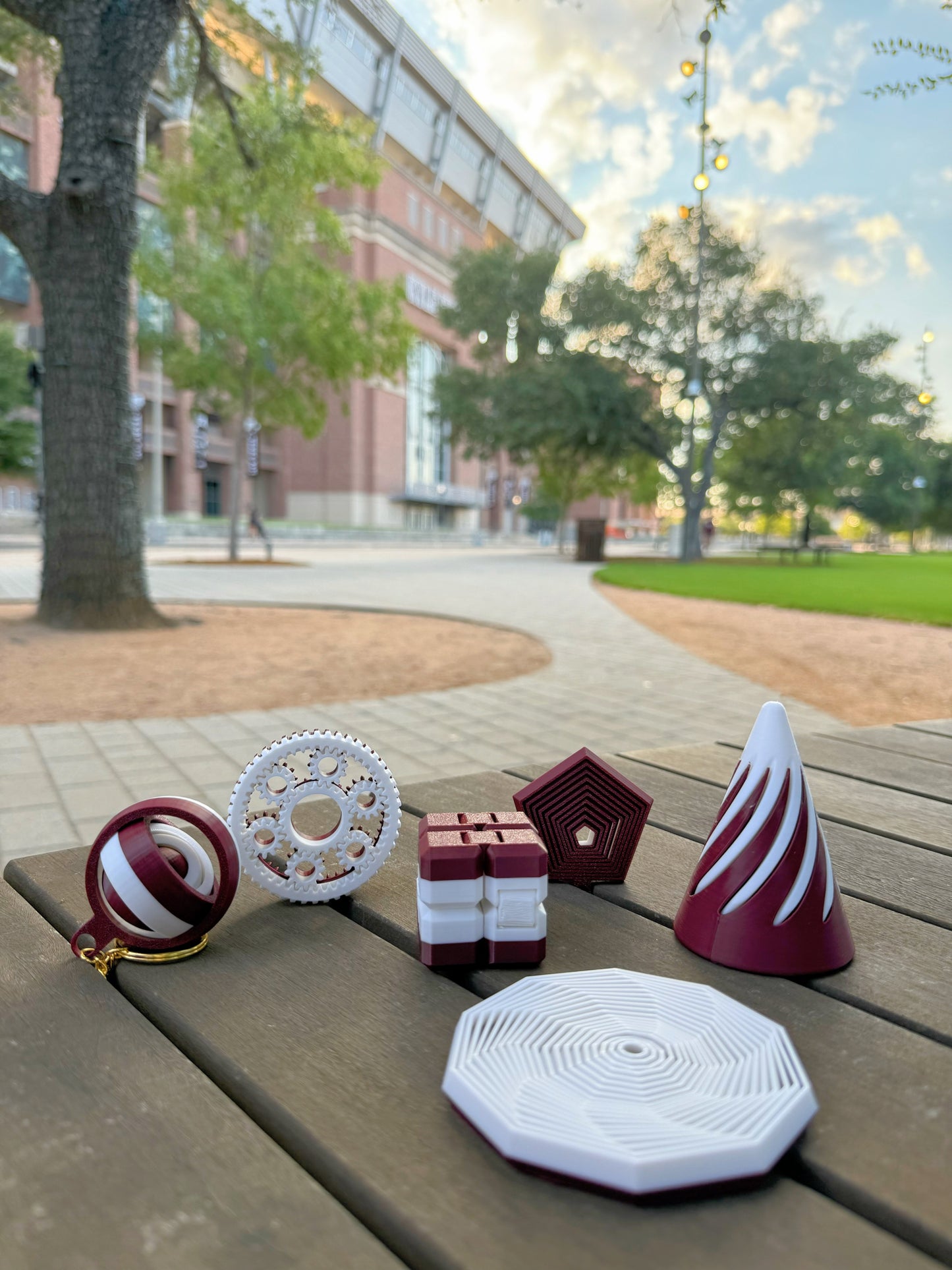 Fidget Toys in Maroon + White