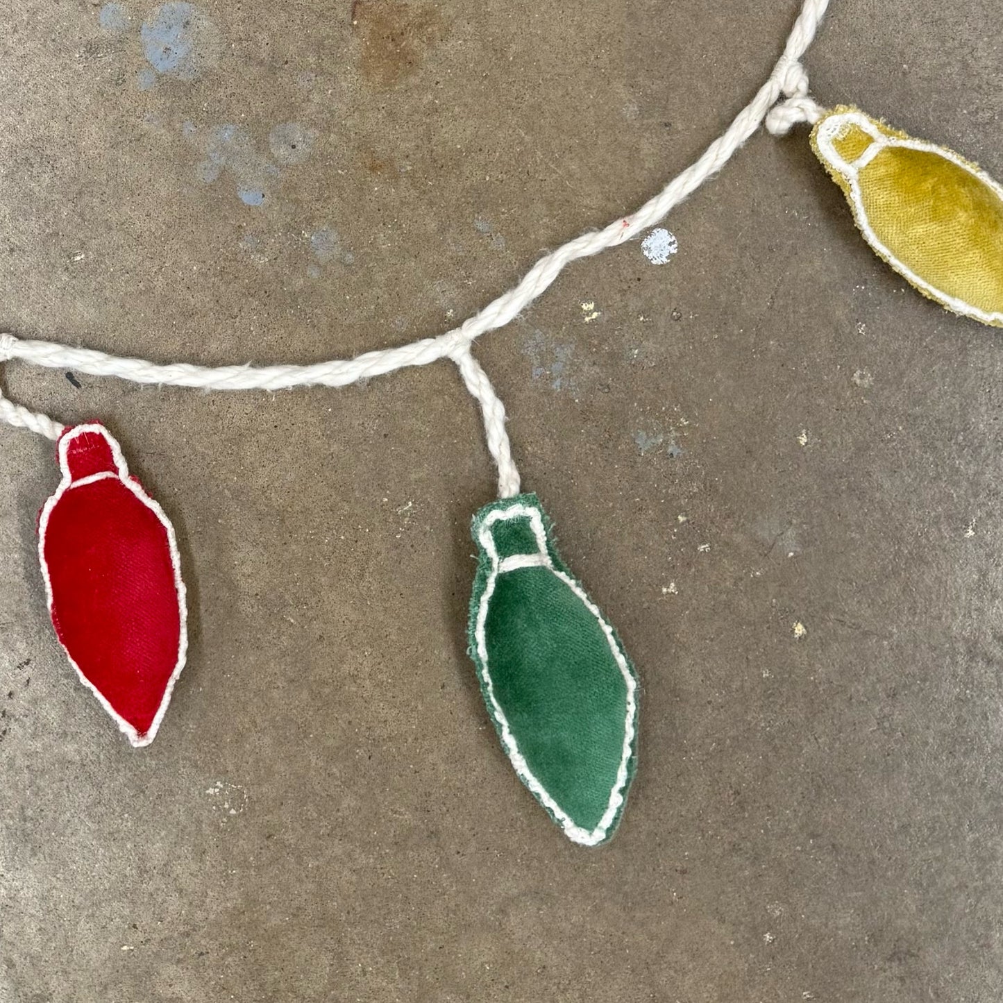 Christmas Light Garland in Cotton Velvet